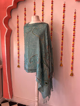 Load image into Gallery viewer, Boiled wool Poncho