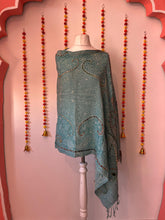 Load image into Gallery viewer, Boiled wool Poncho