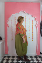 Load image into Gallery viewer, Ari embroidered Cashmere shawl