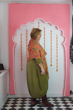 Load image into Gallery viewer, Ari embroidered Cashmere shawl