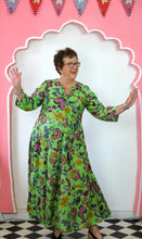 Load image into Gallery viewer, The Bloomsbury Kaftan - zingy green