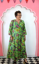 Load image into Gallery viewer, The Bloomsbury Kaftan - zingy green