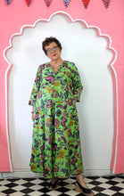 Load image into Gallery viewer, The Bloomsbury Kaftan - zingy green