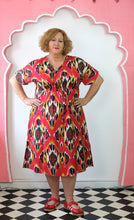 Load image into Gallery viewer, Ikat Aphrodite kaftan