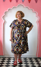 Load image into Gallery viewer, Ikat Aphrodite kaftan