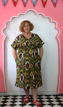 Load image into Gallery viewer, Ikat Aphrodite kaftan