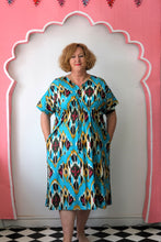 Load image into Gallery viewer, Ikat Aphrodite kaftan