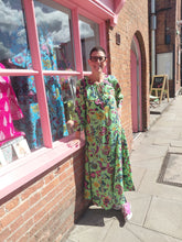 Load image into Gallery viewer, The Bloomsbury Kaftan - zingy green