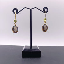 Load image into Gallery viewer, Smokey quartz and peridot earrings