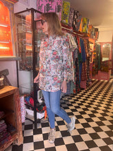 Load image into Gallery viewer, Chintz boyfriend shirt