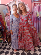Load image into Gallery viewer, The Santa Fey dress - chalky pink