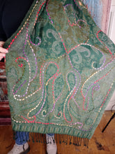 Load image into Gallery viewer, Boiled wool shawl