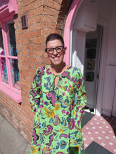 Load image into Gallery viewer, The Bloomsbury Kaftan - zingy green